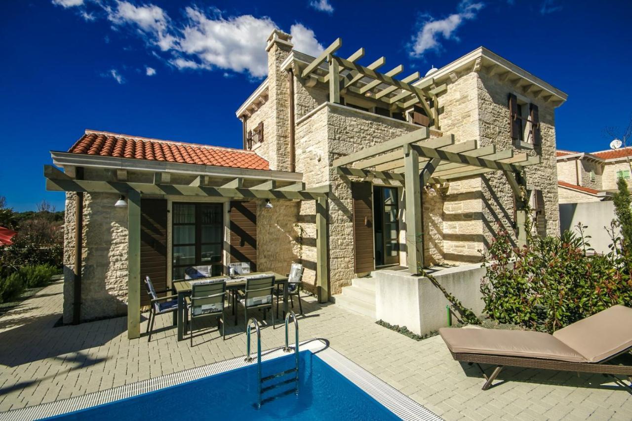 Stone Villa Zegna Ližnjan Exterior foto